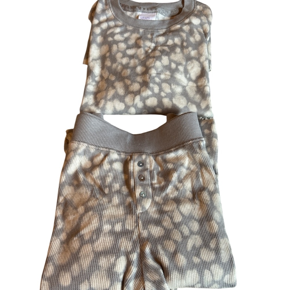 Stars Above Gray Leopard Patterned Top and Bottom PJs Women Size XS